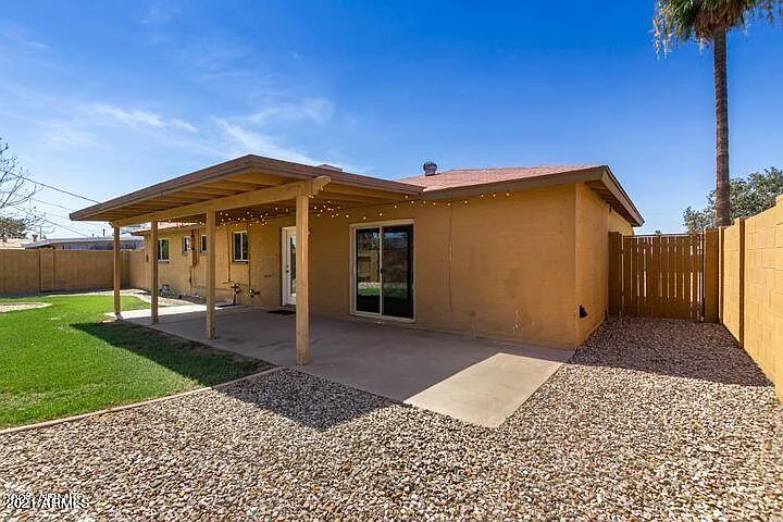 1518 W 5th Pl — Photo 21