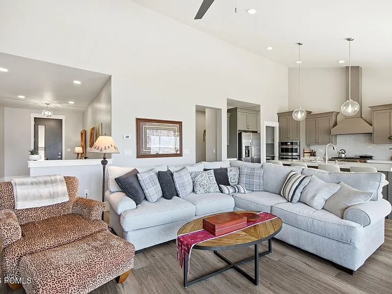 11293 N Shoreline Dr — Photo 17