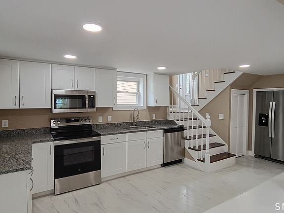 3rd image of 61 Ridgefield Street