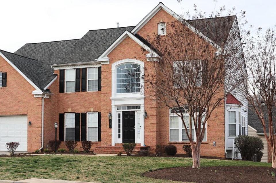 1st image of 210 Potomac Ridge Dr