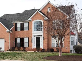 210 Potomac Ridge Dr, Fort Washington, MD 20744