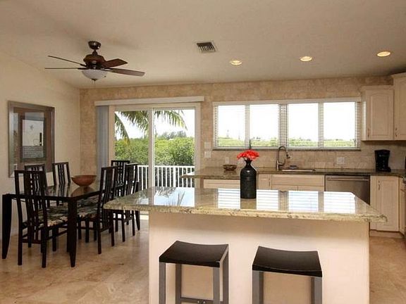 3rd image of 168 Venetian Dr