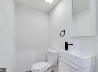 2144 E Albert St, Philadelphia, PA 19125