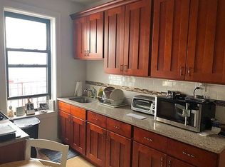 23-11 33rd St #2D, Astoria, NY 11105