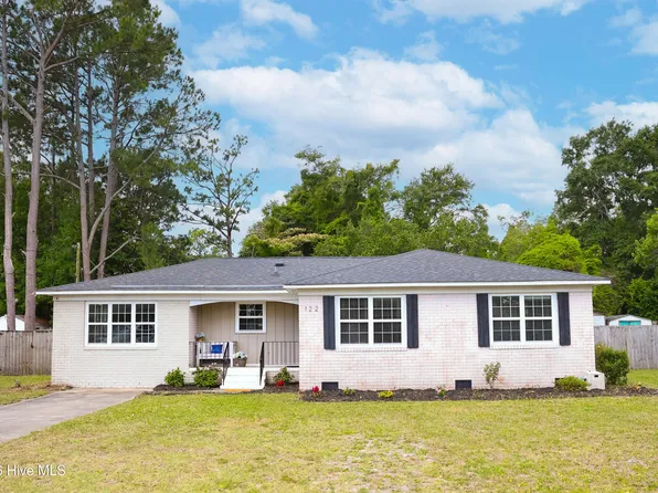 122 Spartan Road, Wilmington, NC 28405