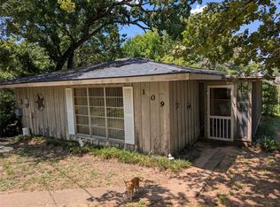 109 Circle Dr, Tool, TX 75143