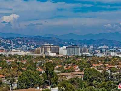 2170 Century Park E APT 811, Los Angeles, CA, 90067