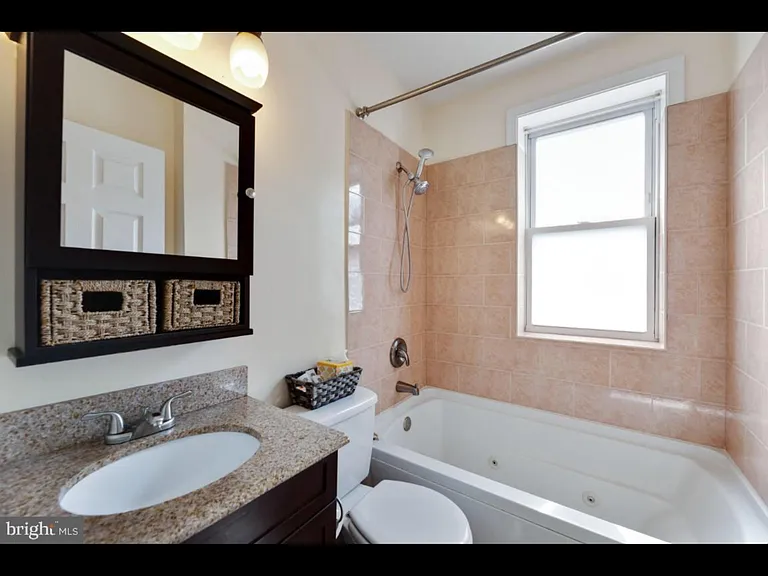 1637 Kramer St NE — Photo 20