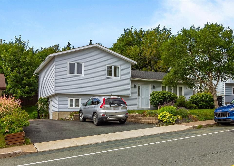 1st image of 7 Tamarack Street