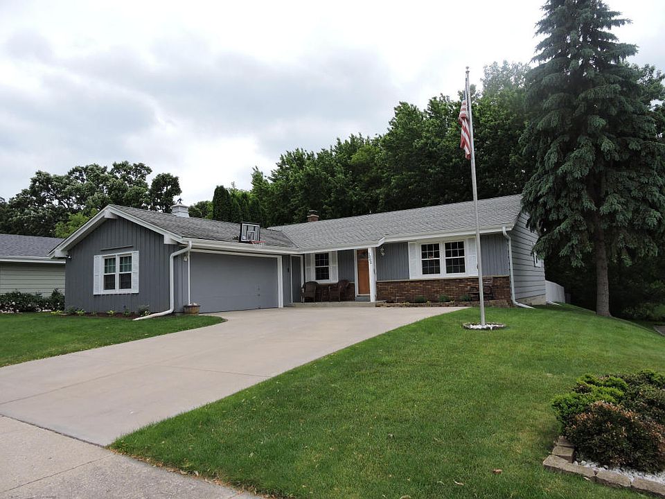 1st image of 1002 Burrie Ln