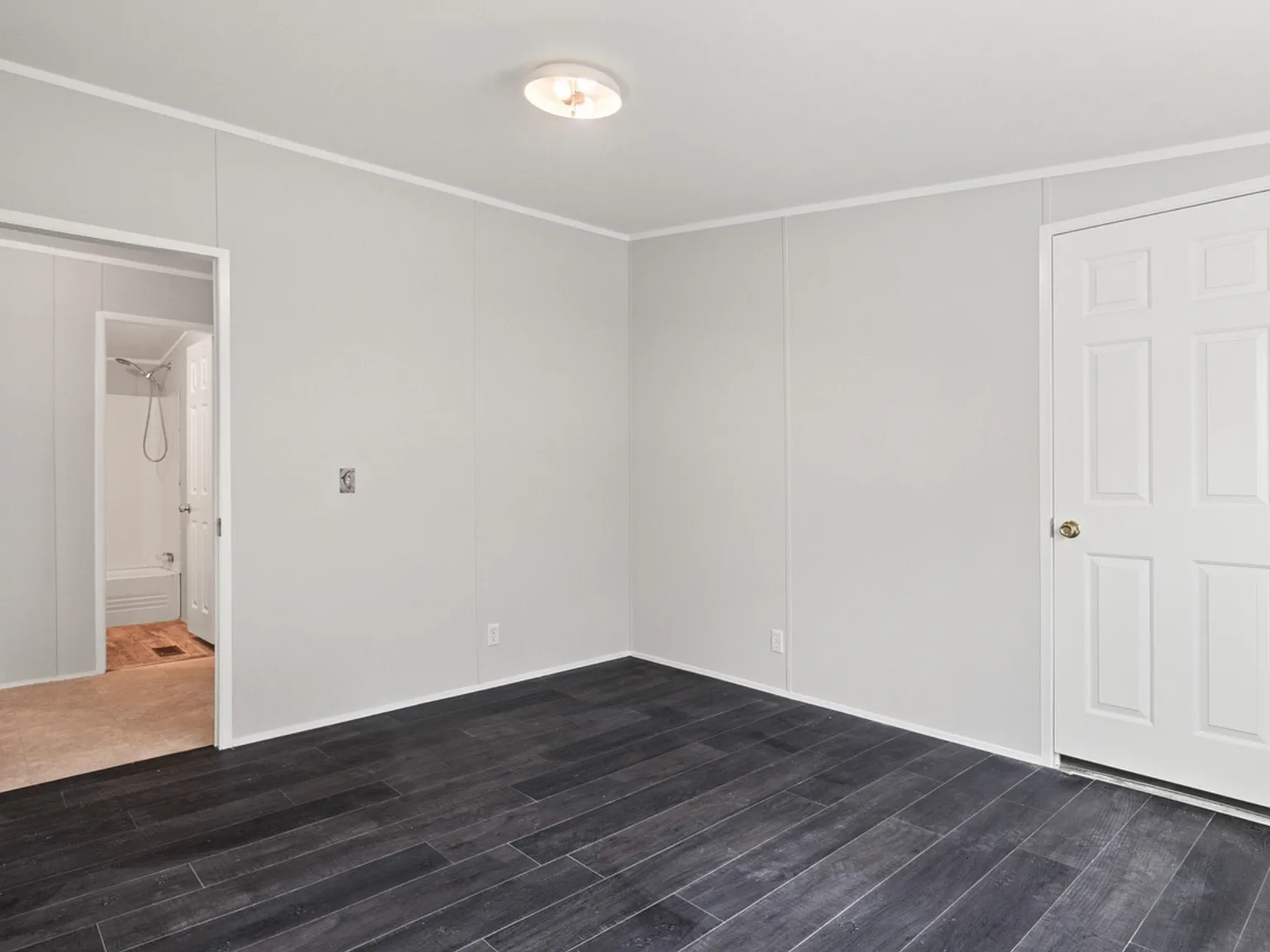 3 bed, 2033 sqft, $1,800 — Photo 4