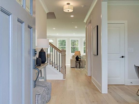 7th image of this home