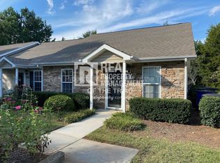 3389 Hyde Place Cir, Winston Salem, NC 27103