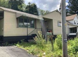 1328 E Mountain Rd, Scranton, PA 18505