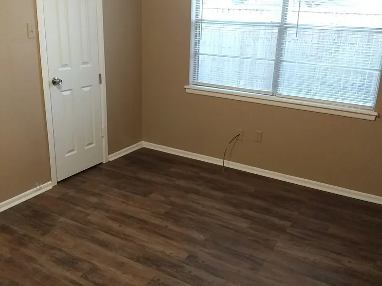 612 N Elkhart Ave #A — Photo 13