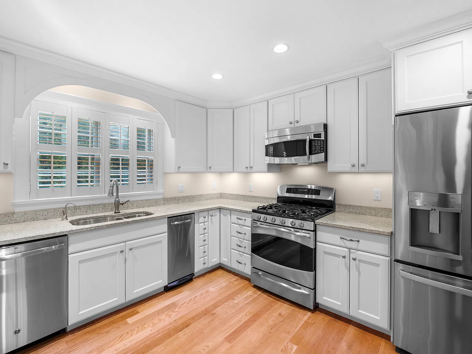 1 Smith Ln — Photo 2