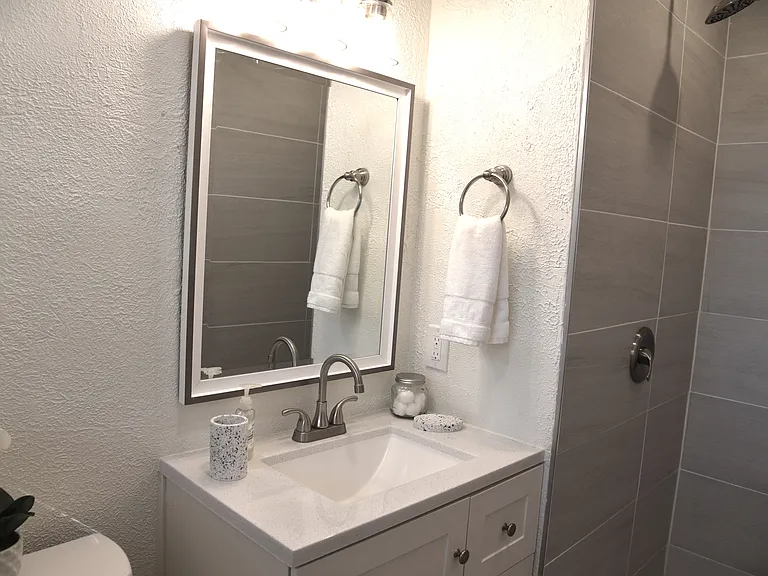1212 Desiree Ln — Photo 17
