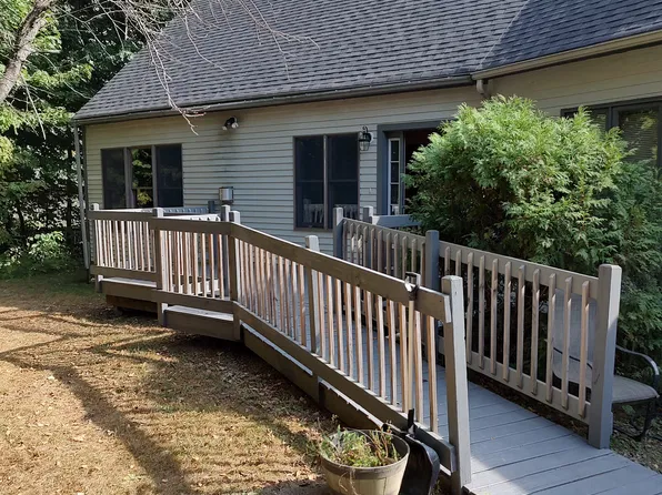 396 Union St #2, Bangor, ME 04401