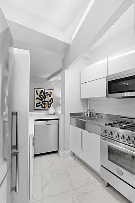 Sold by Corcoran | media 5