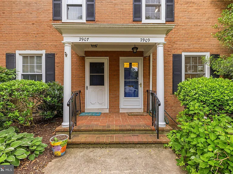 2909 S Dinwiddie St — Photo 36