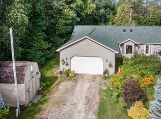 2333 Lakeview Dr, Hale, MI 48739