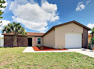 917 Axlewood Cir, Brandon, FL 33511