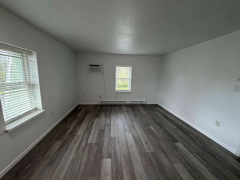 705 Matlack Ave #304 — Photo 7