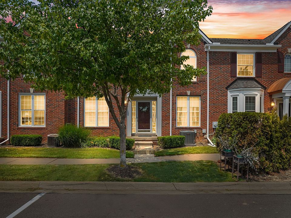 1st image of 41830 Brownstone Dr #1