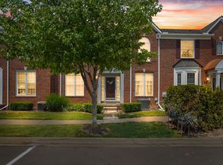 41830 Brownstone Dr #1, Novi, MI 48377