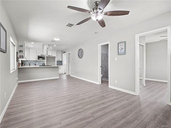 4th image of 2610 Granada St