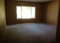2nd image of 4736 Tanglewood Ln