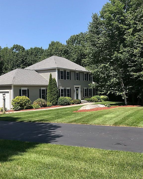 1st image of 25 Farrwood Dr