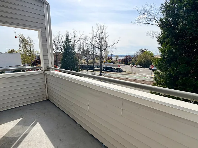 804 Market St — Photo 15