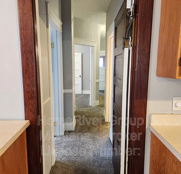 546 S 3rd St W — Photo 13