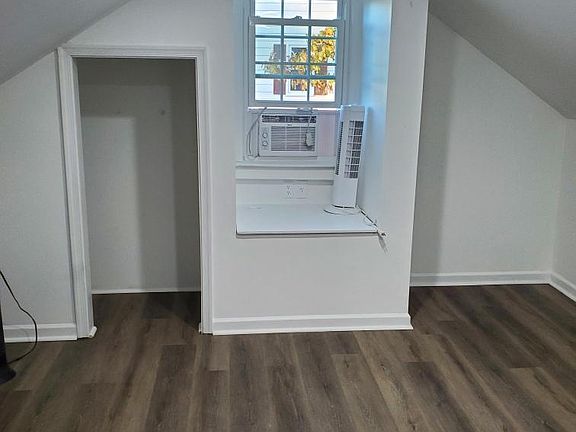 4th image of 8373 Cardova Rd