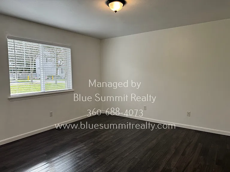 6620 Steamer Dr SE — Photo 6