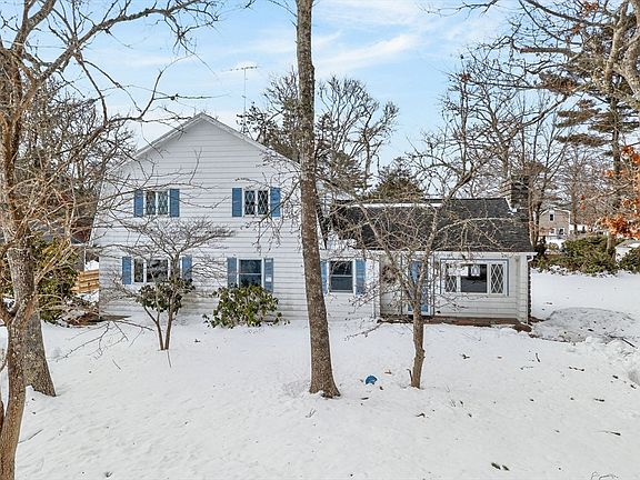 3rd image of 20 Salt Works Rd