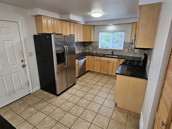 3rd image of 7053 24th Ave NW