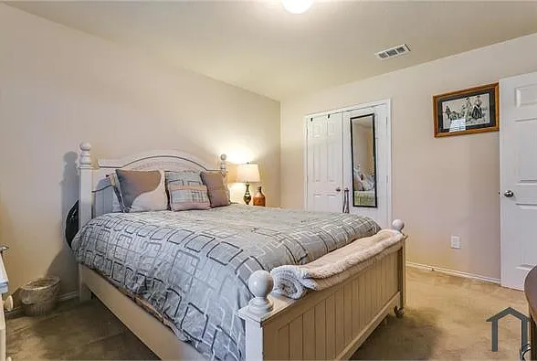 8832 Elk Creek Ln — Photo 16