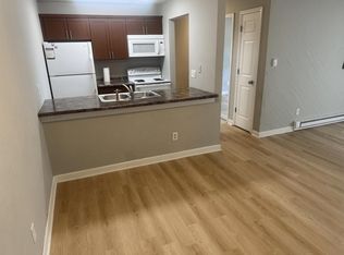 1831 Fuller Rd APT 24, West Des Moines, IA 50265
