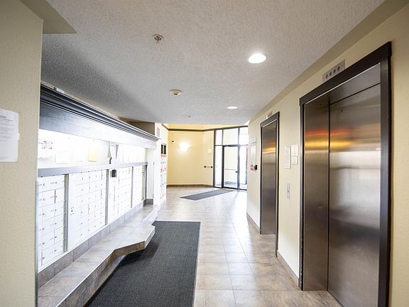 3rd image of 7331 S Terwillegar Dr NW #6125