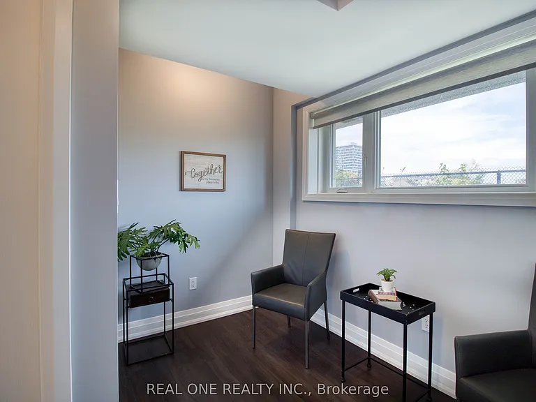 12 Teasel Way — Photo 5