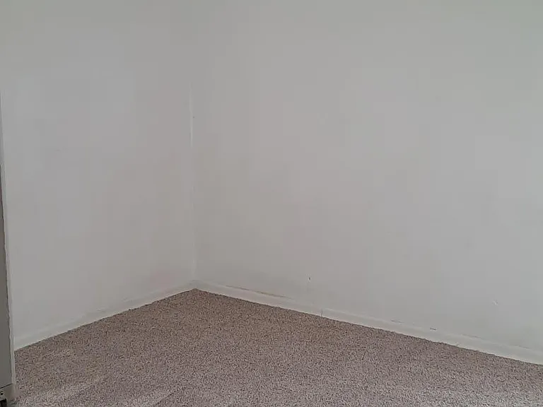 1065 W Madrona Ave — Photo 4