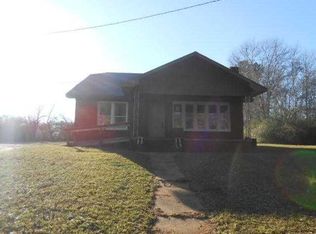 1127 8th St, Cushing, TX 75760