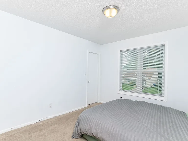 3864 Meadowbrook Ct — Photo 23