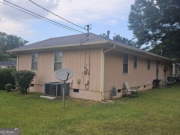 2nd image of 509 W Jule Peek Ave