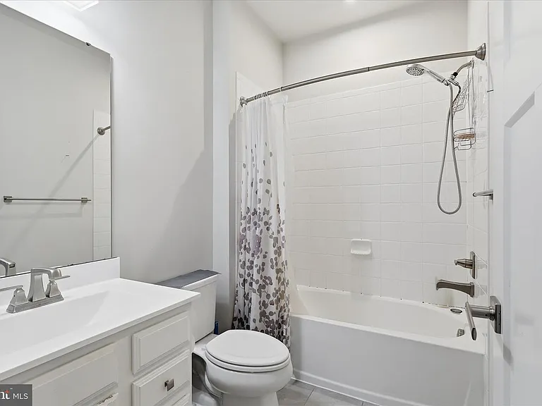 24595 Laurel Lake Ter — Photo 23
