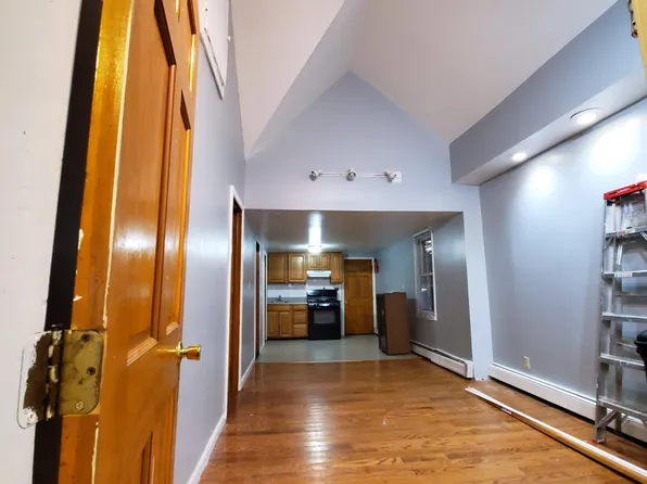 303 1/2 Main St, Keansburg, NJ 07734