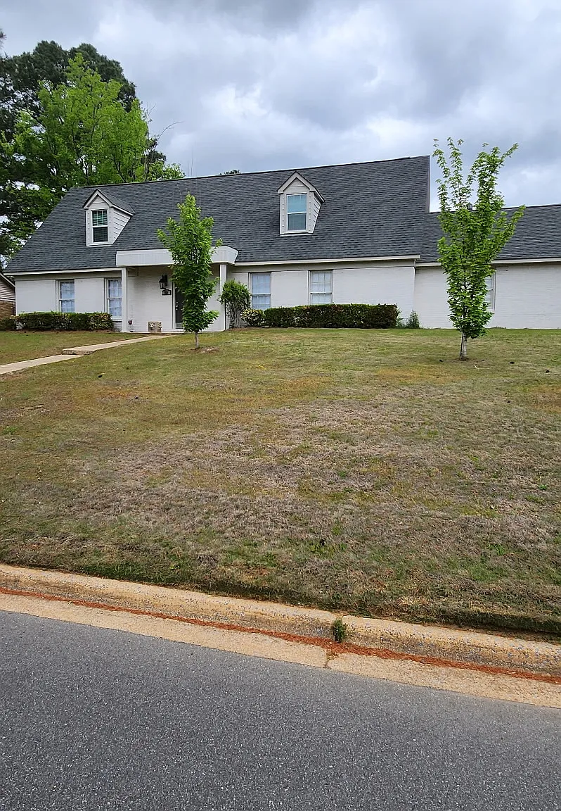 4 bed, 2667 sqft, $2,900 — Photo 1