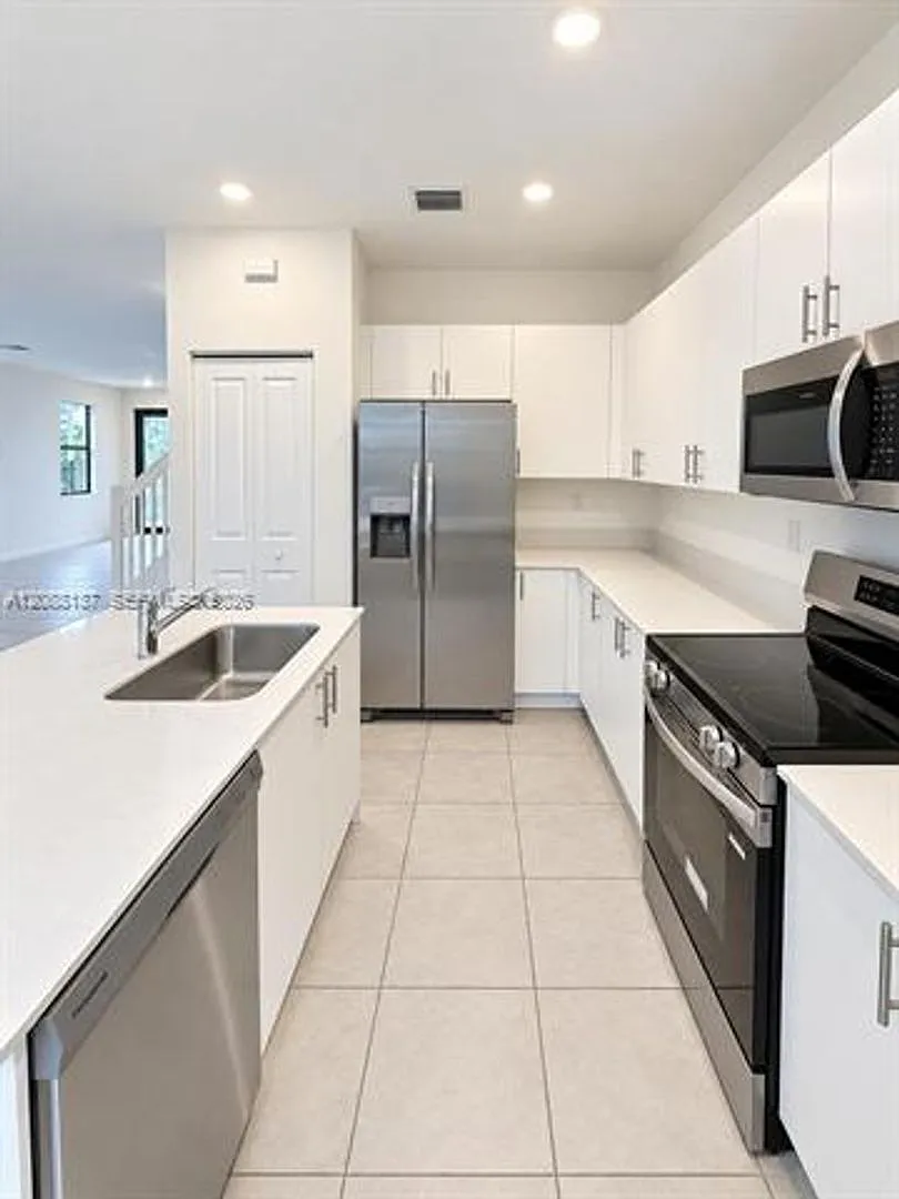 23185 SW 117th Path # 23185, Miami, FL 33170 — Photo 1